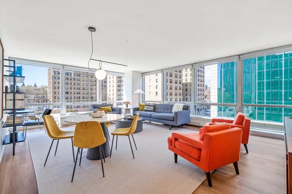 $3,000 | 340 West Diversey Parkway, Unit 416, Chicago, IL 60657