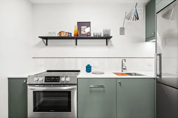 $3,000 | 340 West Diversey Parkway, Unit 416, Chicago, IL 60657