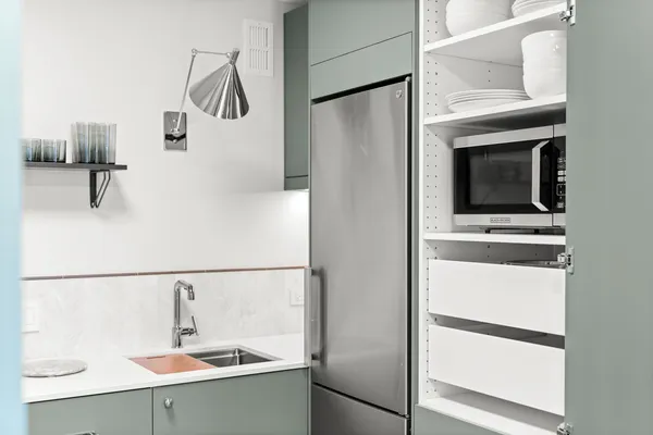 $3,000 | 340 West Diversey Parkway, Unit 416, Chicago, IL 60657