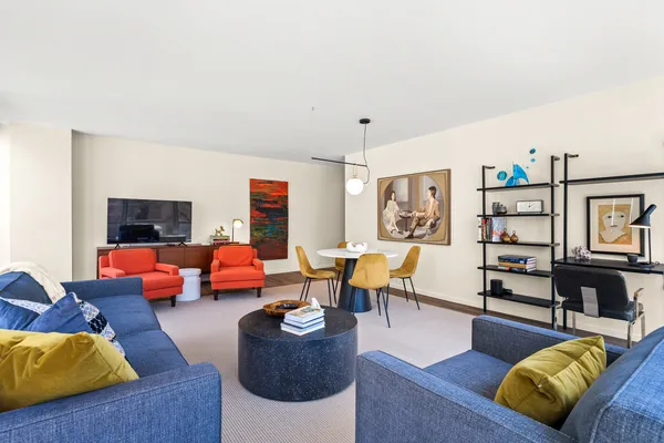 $3,000 | 340 West Diversey Parkway, Unit 416, Chicago, IL 60657