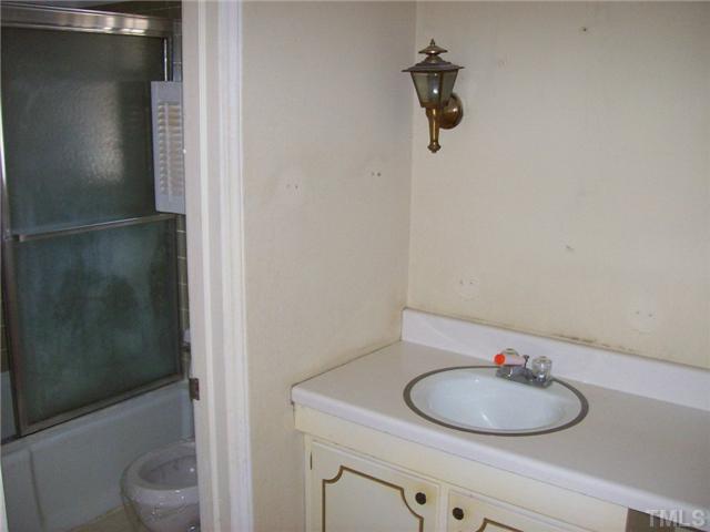 101 West Quail Ridge Road Oxford, NC 27565 - Photo 8 of 12 Gallery Image 8