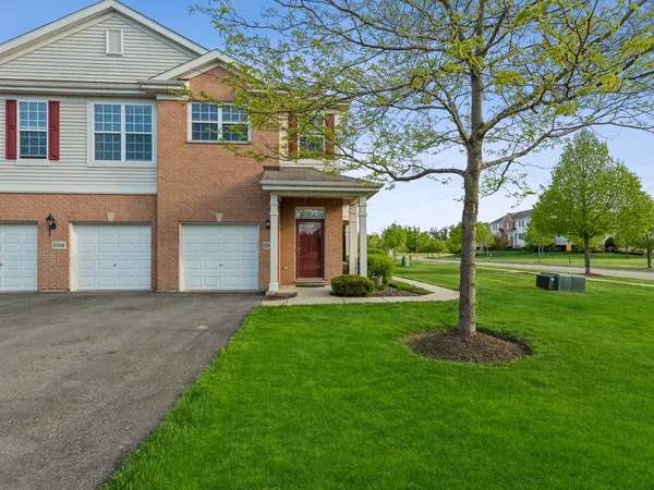 $1,850 | 2243 Concord Drive, Unit 30B, McHenry, IL 60050