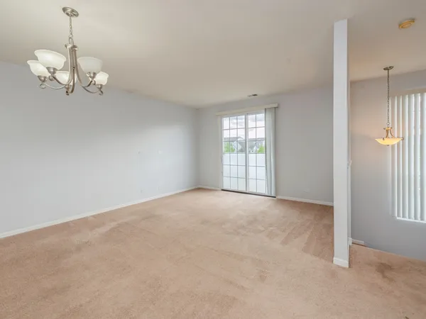 $1,850 | 2243 Concord Drive, Unit 30B, McHenry, IL 60050