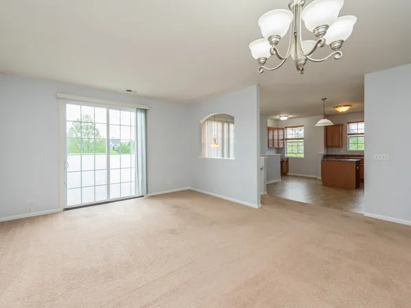 $1,850 | 2243 Concord Drive, Unit 30B, McHenry, IL 60050