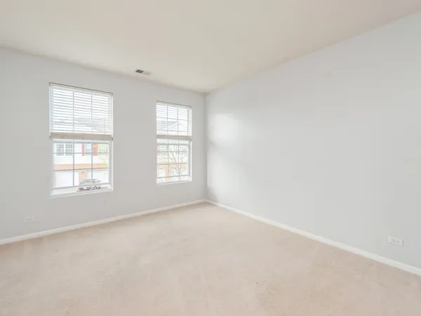 $1,850 | 2243 Concord Drive, Unit 30B, McHenry, IL 60050