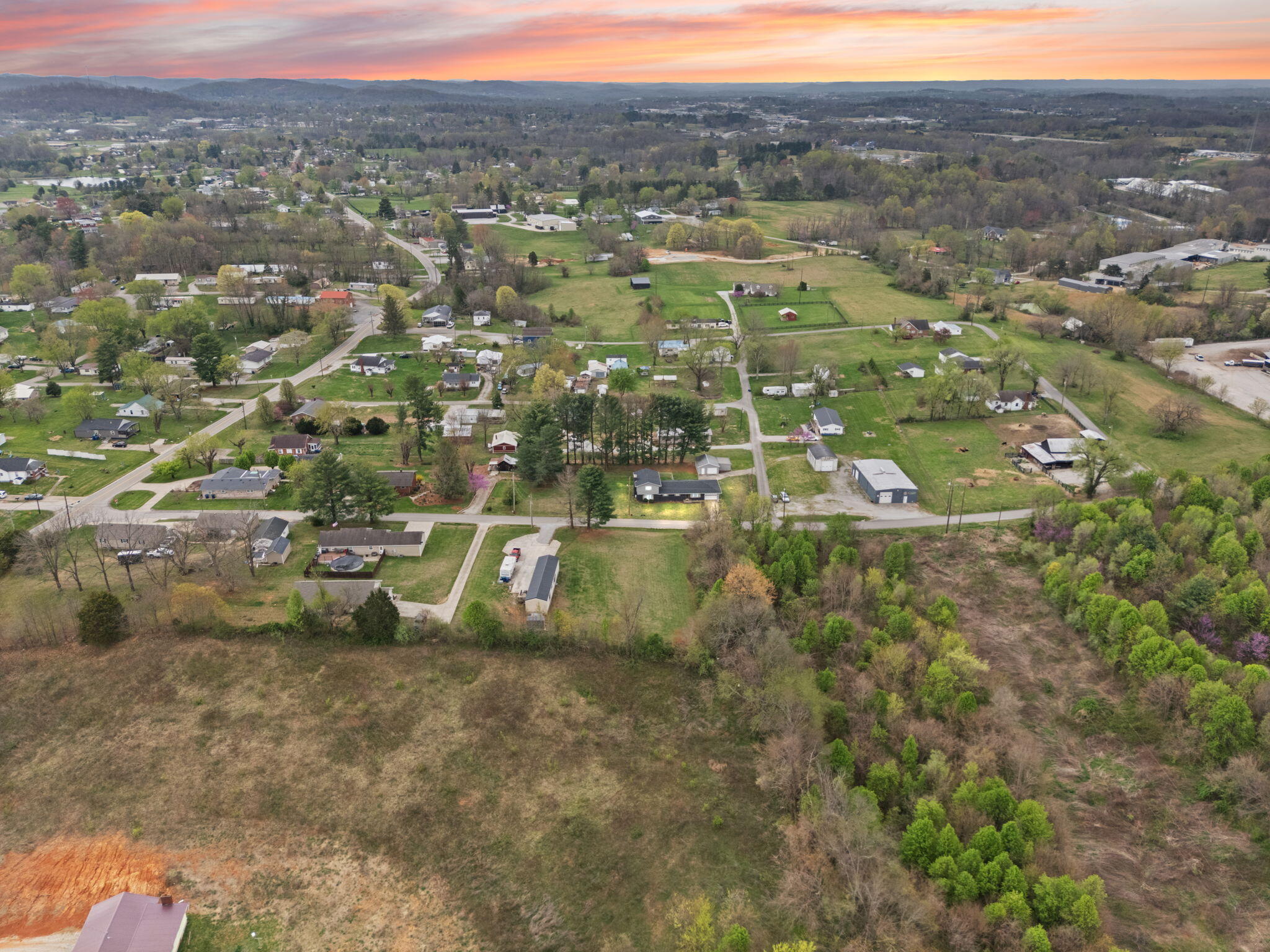 289 Bodie Road Somerset, KY 42503 - Photo 55 of 62 58-web-or-mls-DJI_20250402171058_0252_Dd