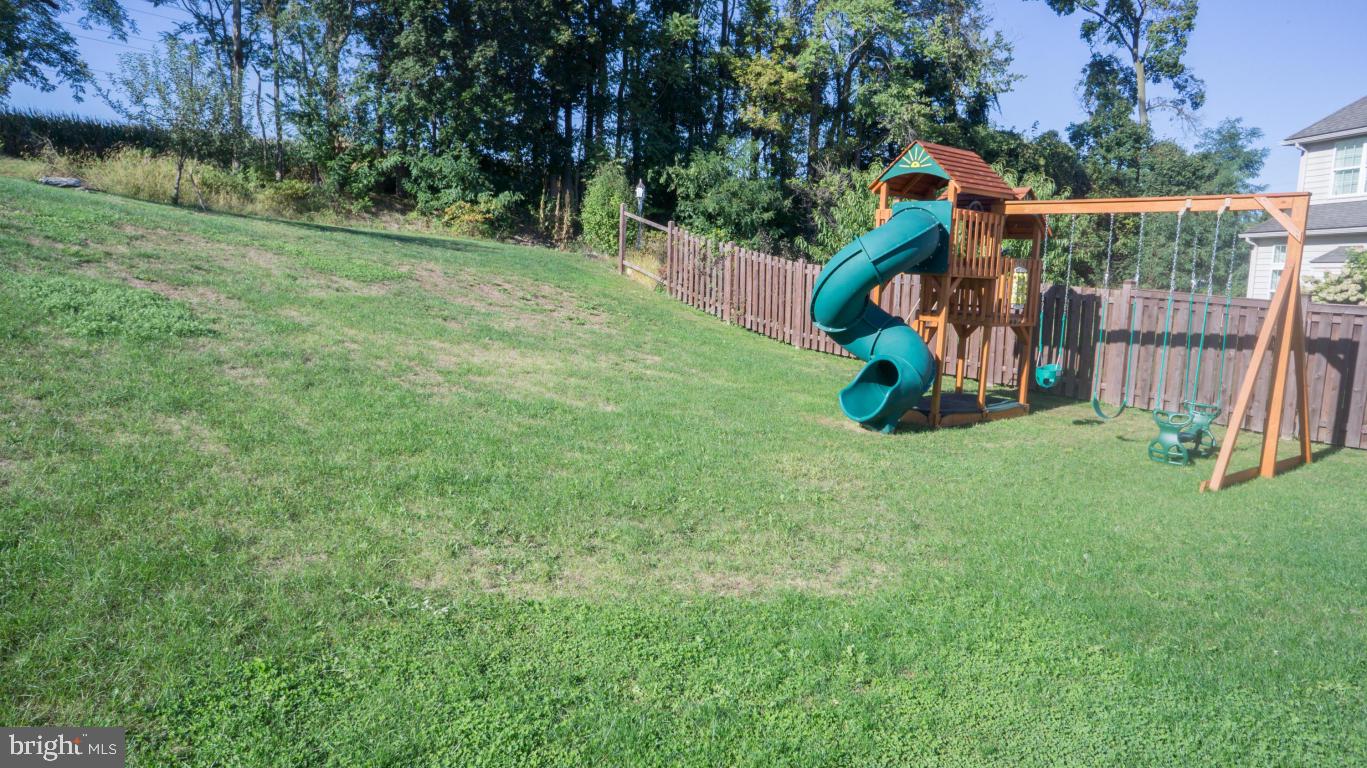 105 Heritage Road Lancaster, PA 17602 - Photo 24 of 26 Gallery Image 24