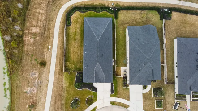 $3,200 | 31530 Bramble Holw Court, Fulshear, TX 77441