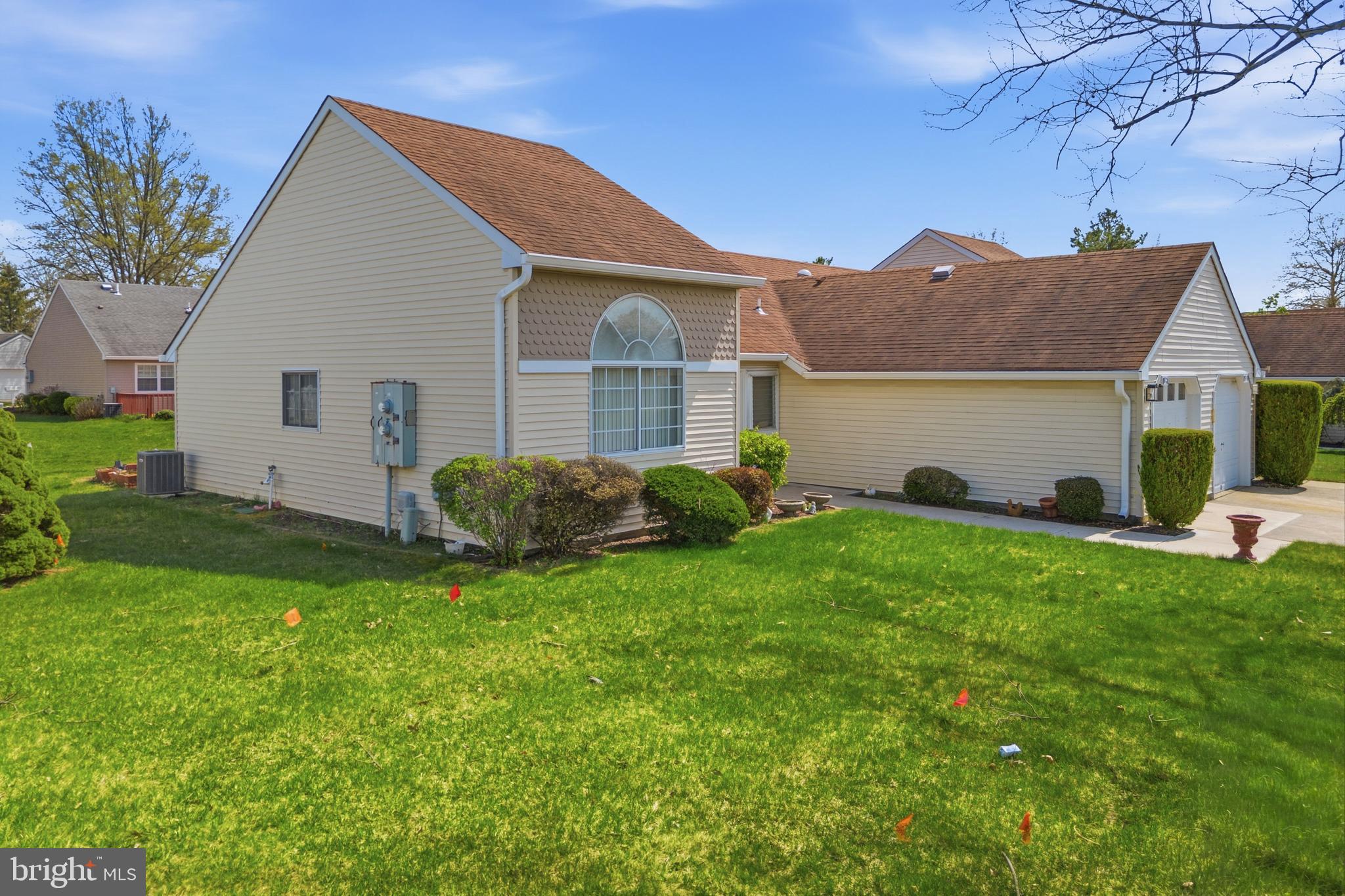 853 Ardmore Road Monroe Township, NJ 08831 - Photo 2 of 26