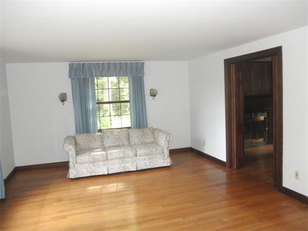 8 Countryside Road Natick, MA 01760 - Photo 6 of 9 Gallery Image 6