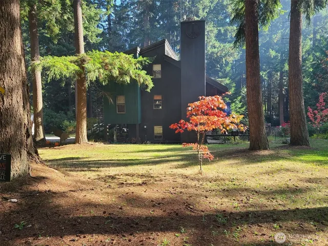 $835,000 | 6991 High Meadow Drive, Clinton, WA 98236