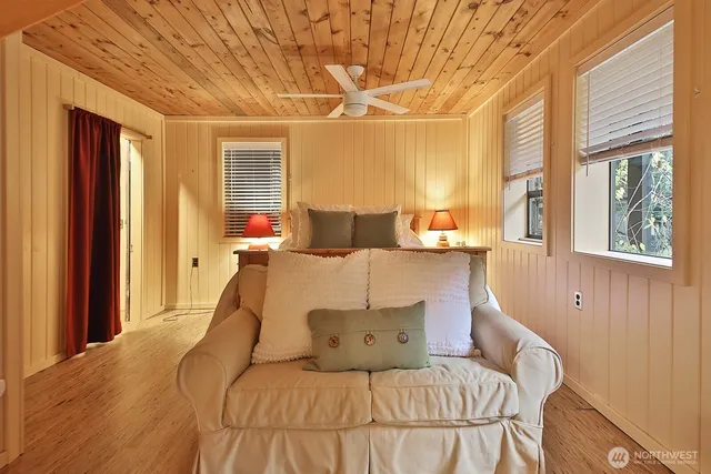 $835,000 | 6991 High Meadow Drive, Clinton, WA 98236