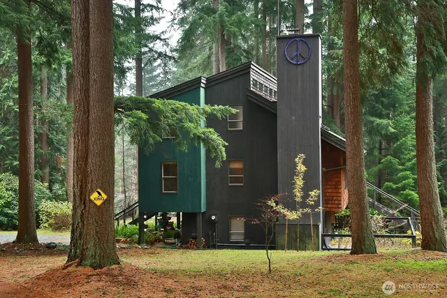 $835,000 | 6991 High Meadow Drive, Clinton, WA 98236