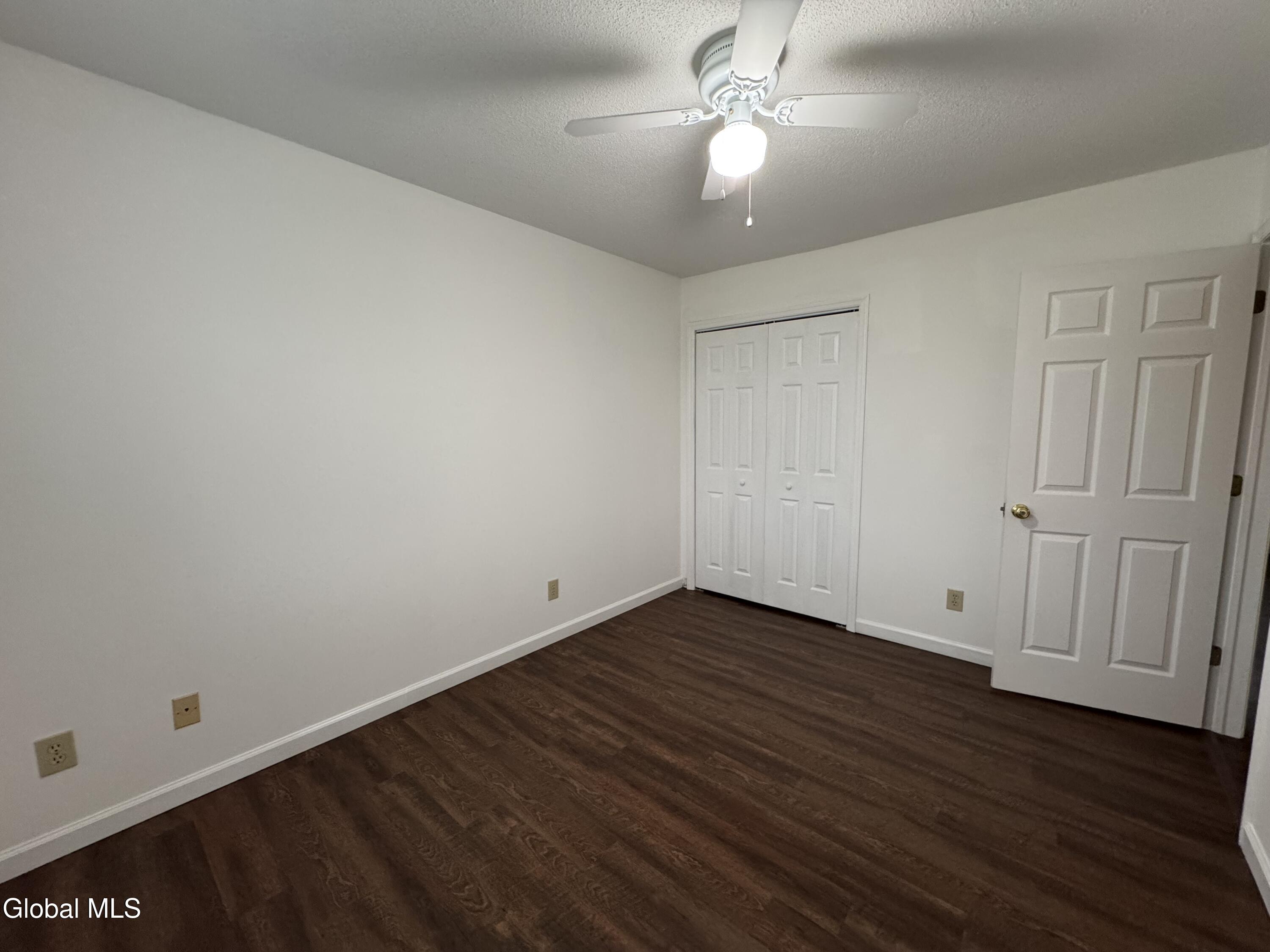 199 Ashdown Road Clifton Park, NY 12019 - Photo 37 of 66 IMG_3033