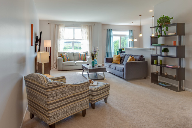 2880 Church Road Aurora, IL 60502 - Photo 4 of 28