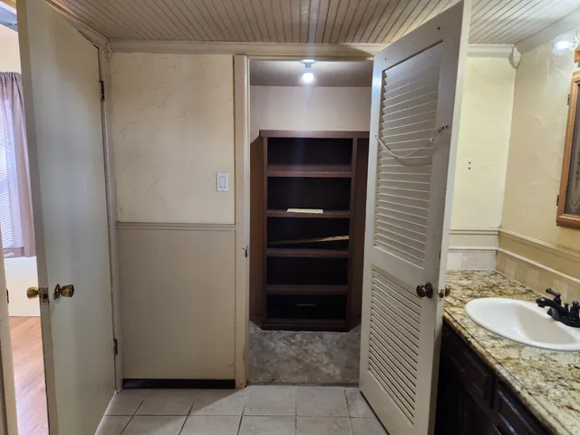 a view of empty room