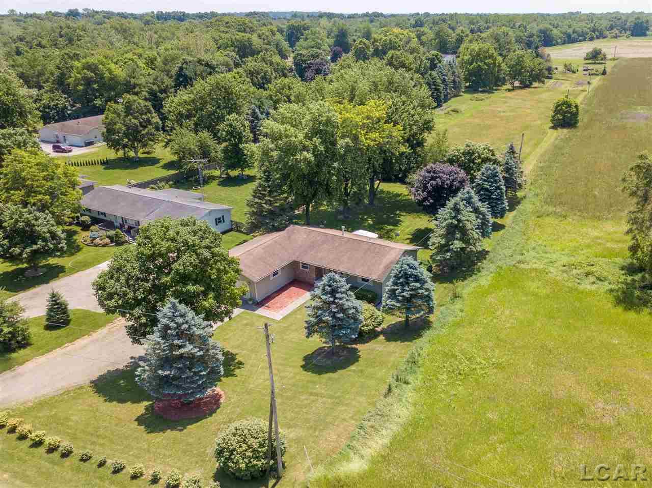2281 Laberdee Road Adrian, MI 49221 - Photo 35 of 37 31385120-35.JPG