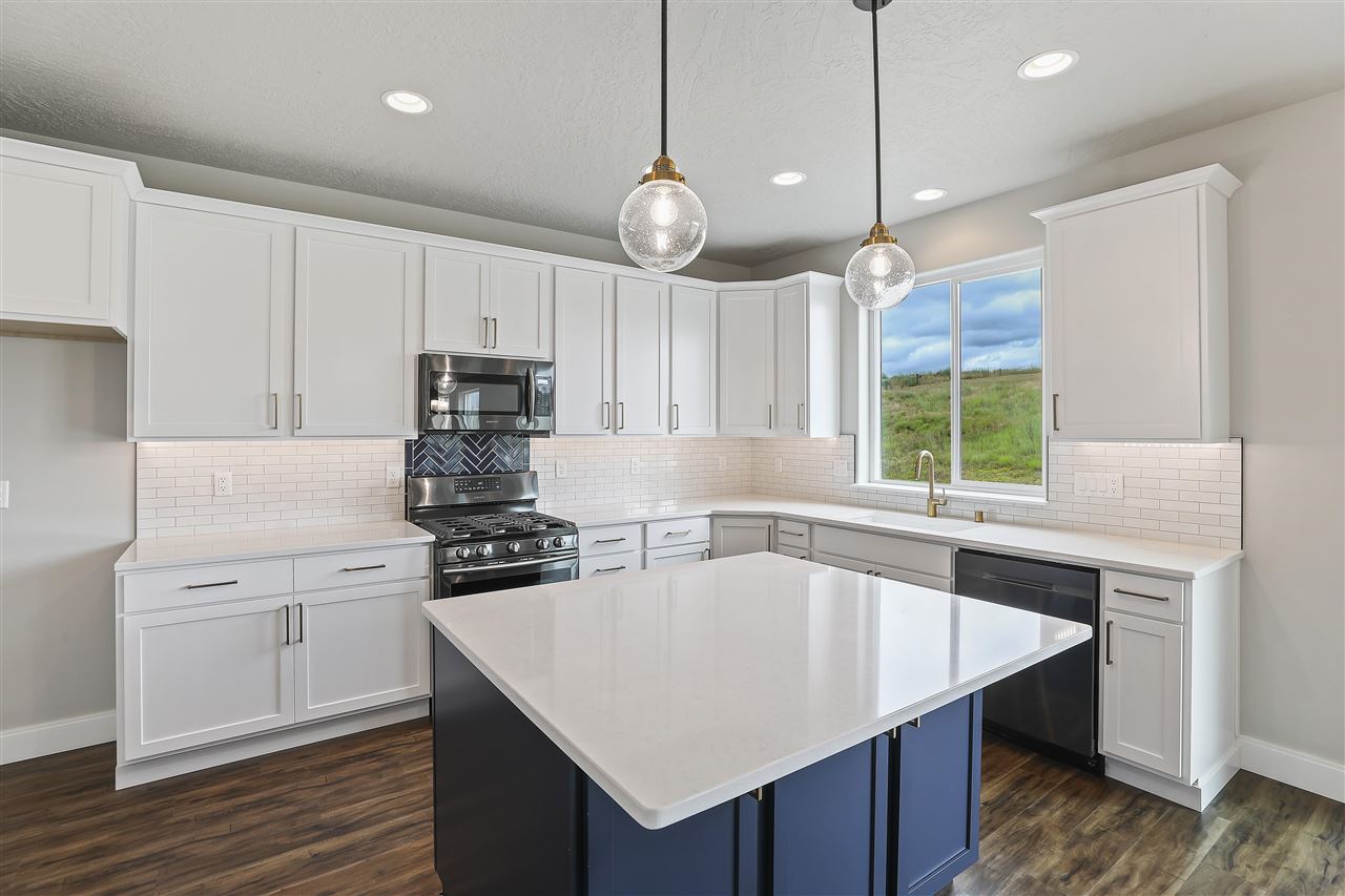 1426 South Meyers Road Spokane Valley, WA 99016 - Photo 6 of 33 Gallery Image 6