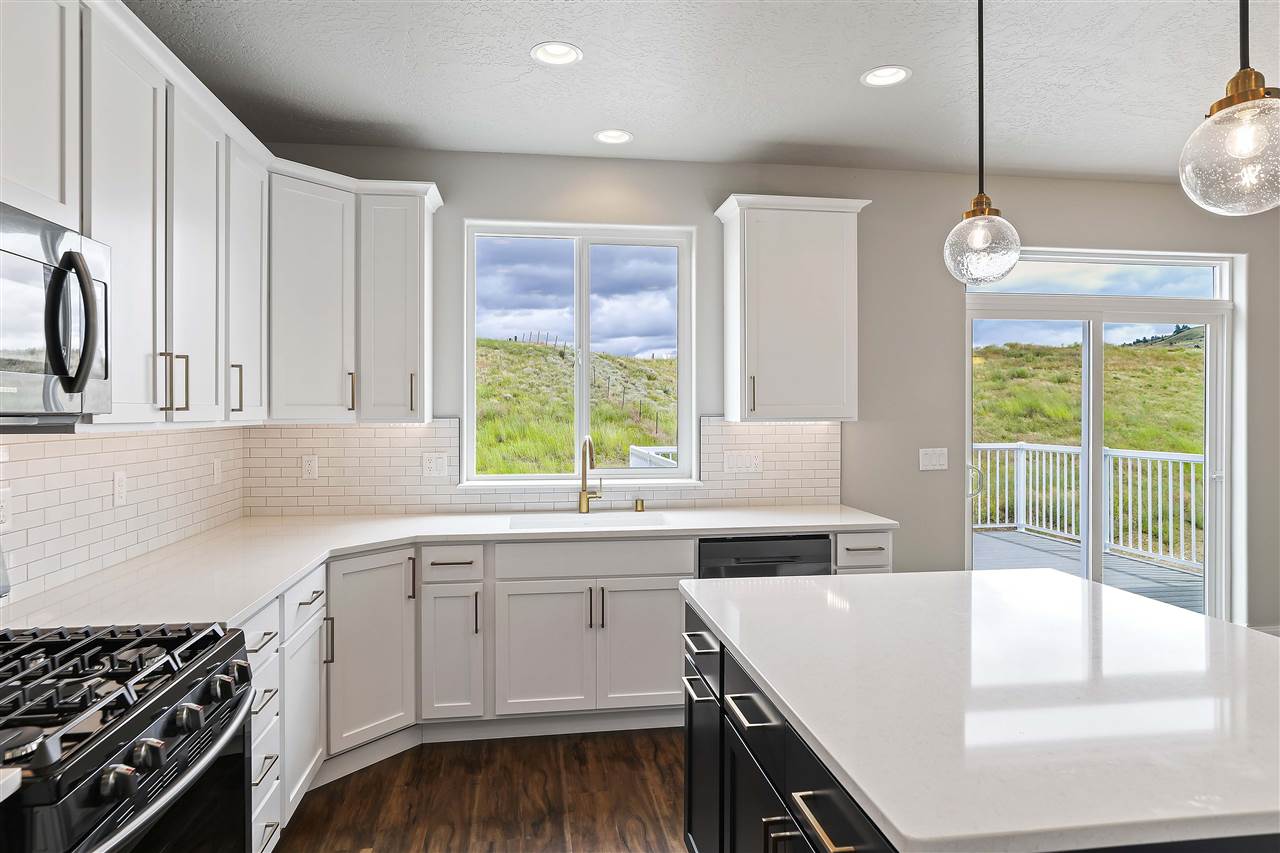 1426 South Meyers Road Spokane Valley, WA 99016 - Photo 7 of 33 Gallery Image 7