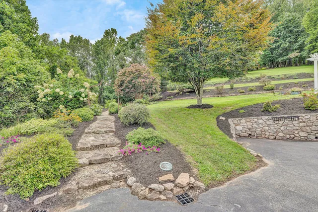 $800,000 | 8995 Jubal Early Highway, Roanoke, VA 24014