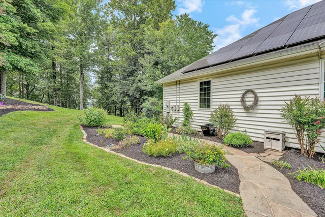 $800,000 | 8995 Jubal Early Highway, Roanoke, VA 24014