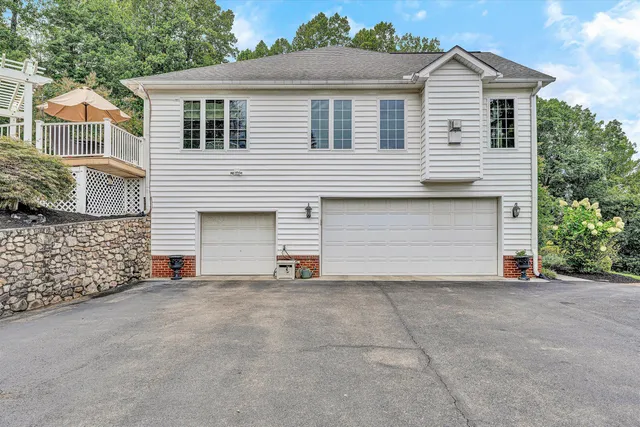 $800,000 | 8995 Jubal Early Highway, Roanoke, VA 24014