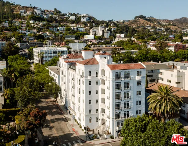 $7,150 | 1302 North Sweetzer Avenue, Unit 503, West Hollywood, CA 90069