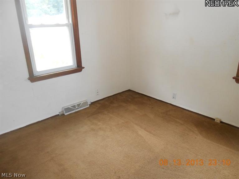 900 Rokeby Road Eastlake, OH 44095 - Photo 4 of 5 Gallery Image 4