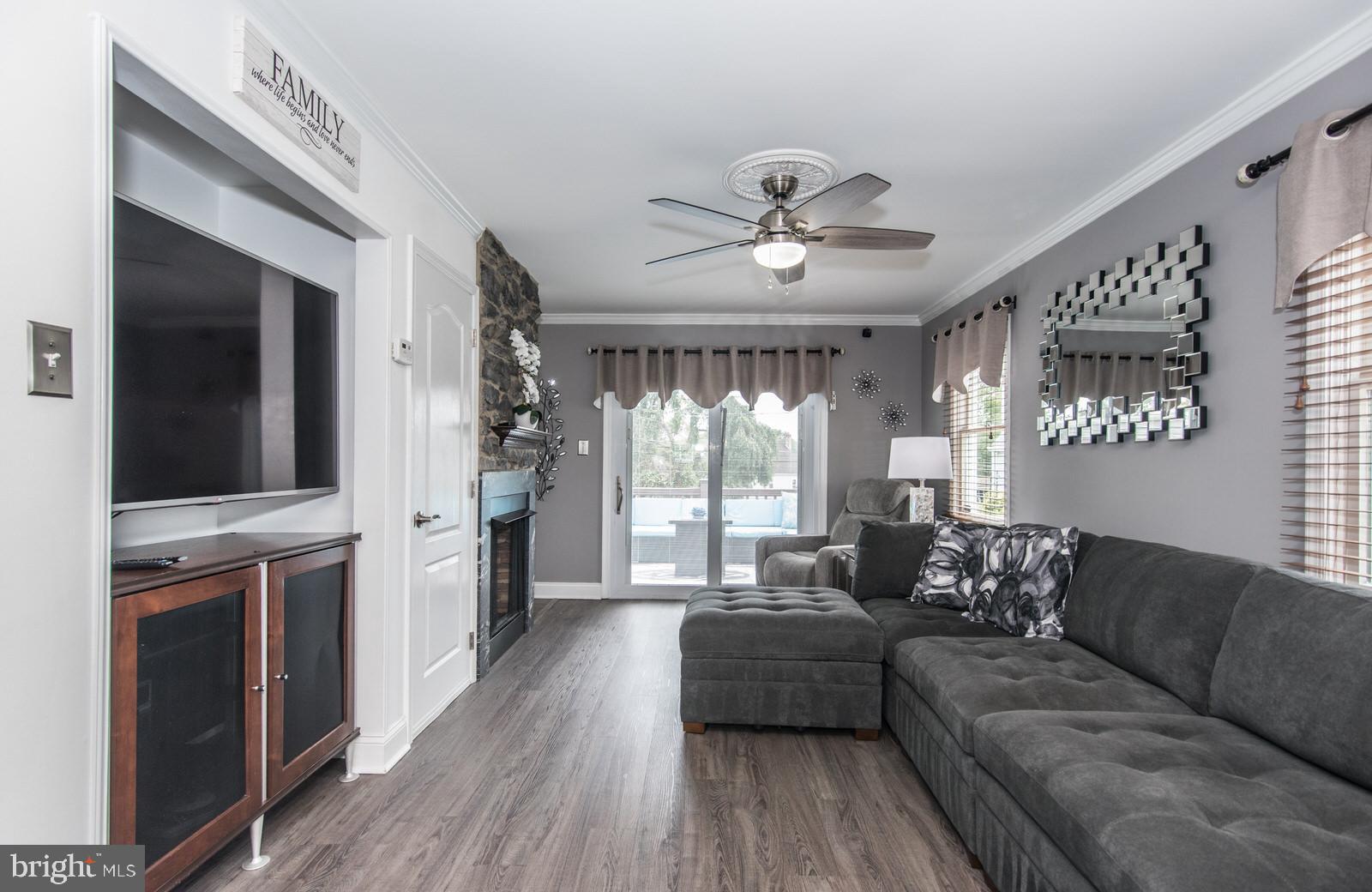 518 Stewart Road Hatboro, PA 19040 - Photo 21 of 103 Family Room