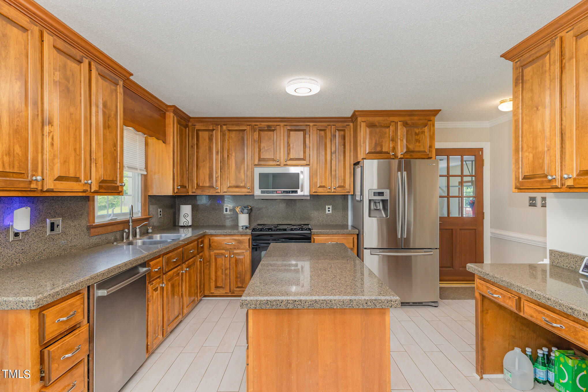 6001 Wolverhampton Drive Raleigh, NC 27603 - Photo 9 of 30 010_cy1a9286-edit