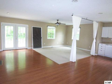 2050 Academy Adrian, MI 49221 - Photo 10 of 25 20095727-9.JPG