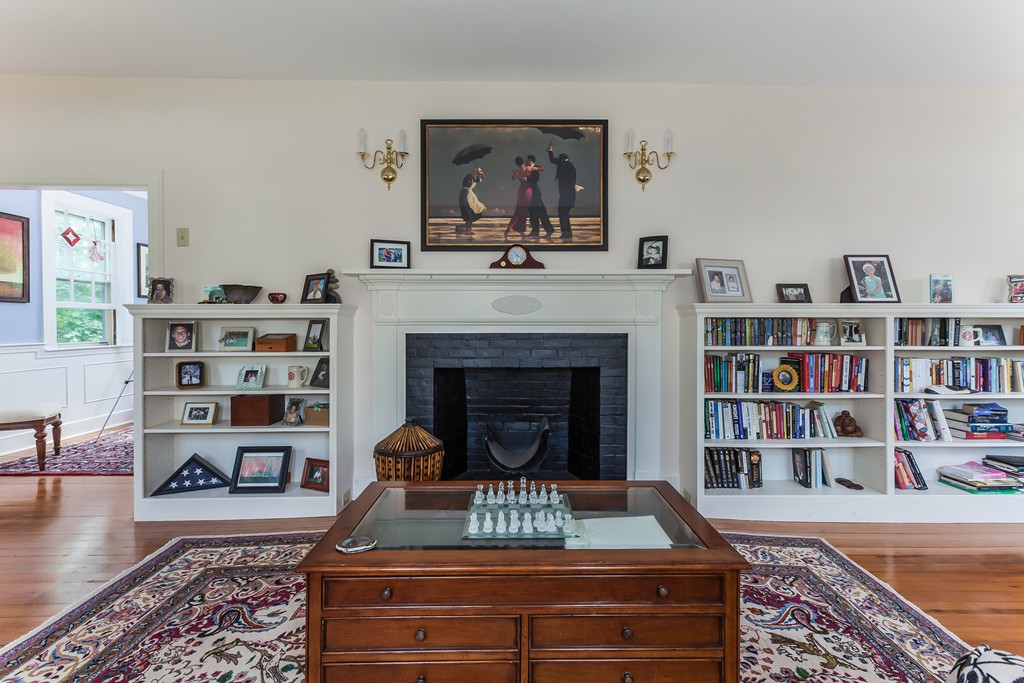 64 Standish Street Duxbury, MA 02332 - Photo 2 of 24