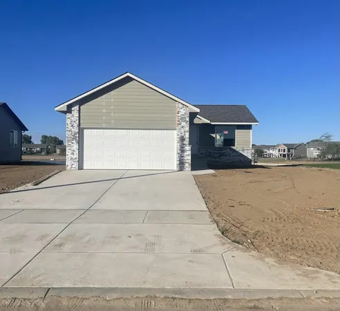 $209,795 | 2240 Country Lakes Street, Haysville, KS 67060