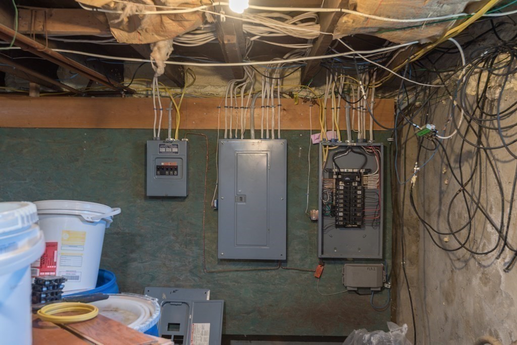 14 Sumner Street Taunton, MA 02780 - Photo 18 of 22 a utility room with dryer and washer