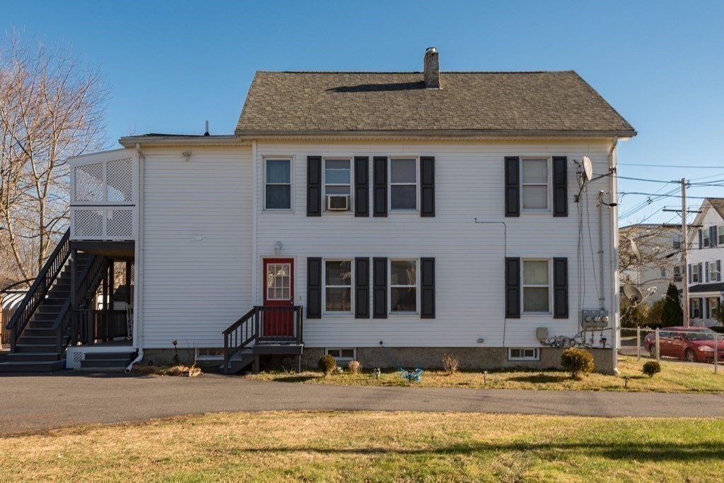 14 Sumner Street Taunton, MA 02780 - Photo 2 of 22 a front view of a house