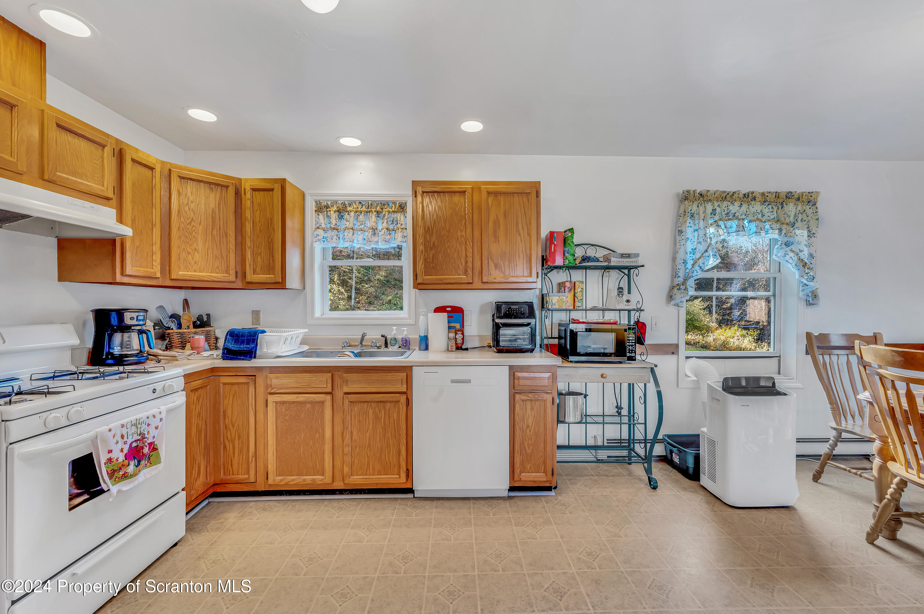 200 Rowlands Road, Unit L 1 Dalton, PA 18414 - Photo 21 of 48 Gallery Image 21