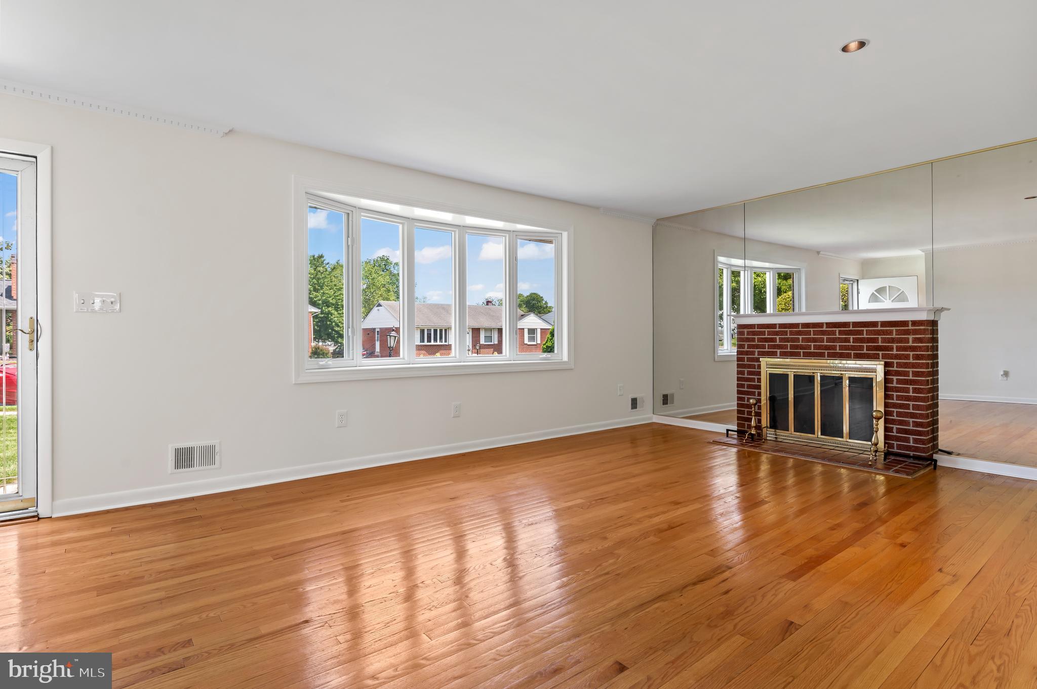 9401 Dawnvale Road Nottingham, MD 21236 - Photo 13 of 68