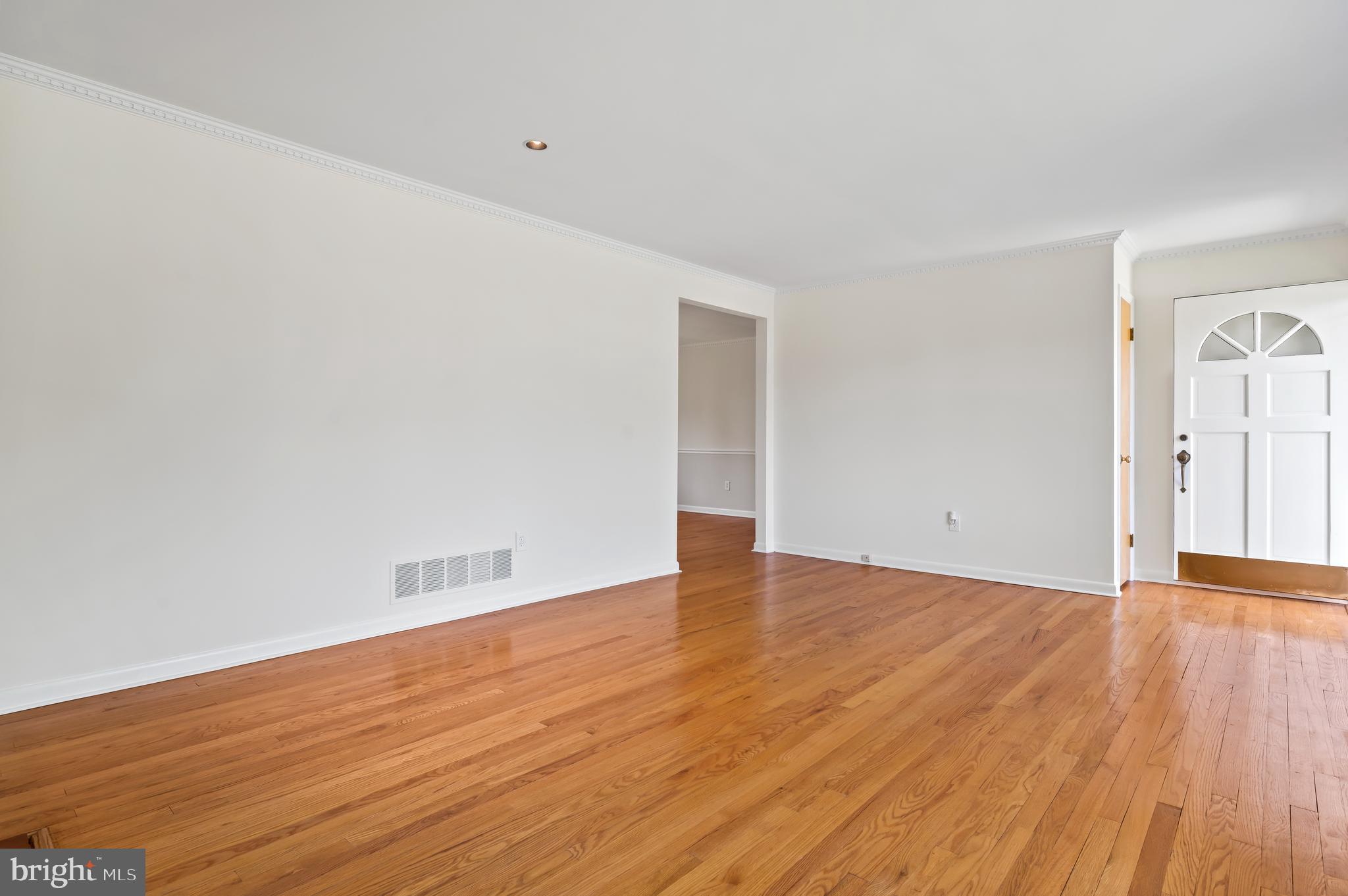 9401 Dawnvale Road Nottingham, MD 21236 - Photo 15 of 68