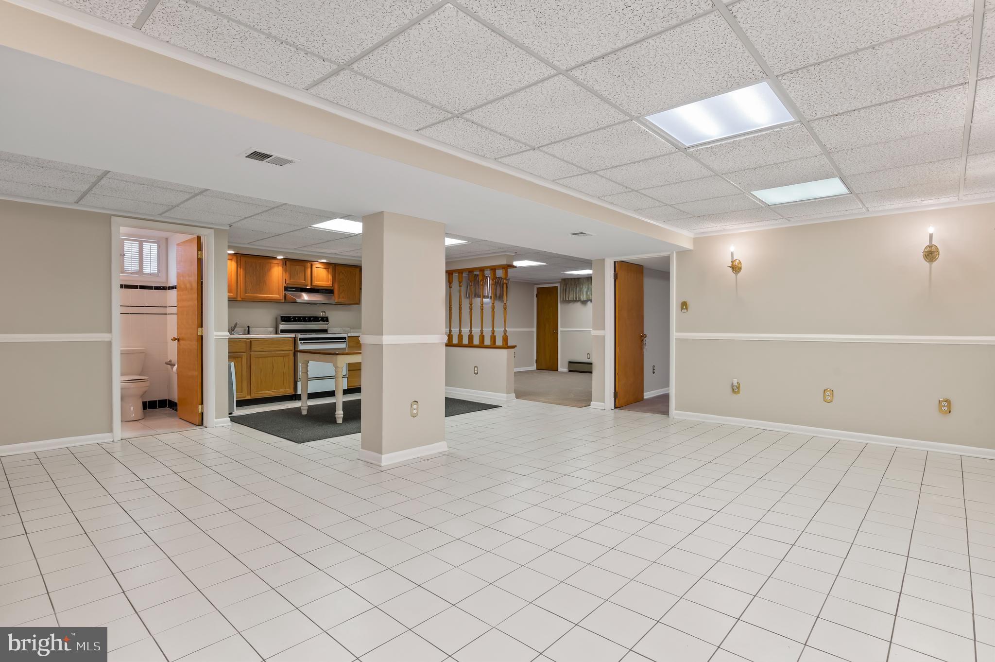 9401 Dawnvale Road Nottingham, MD 21236 - Photo 42 of 68
