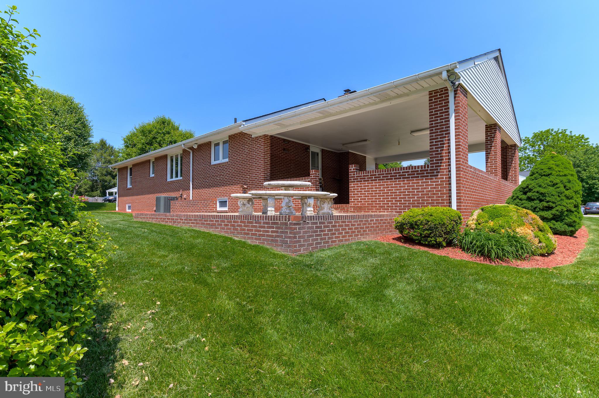 9401 Dawnvale Road Nottingham, MD 21236 - Photo 8 of 68