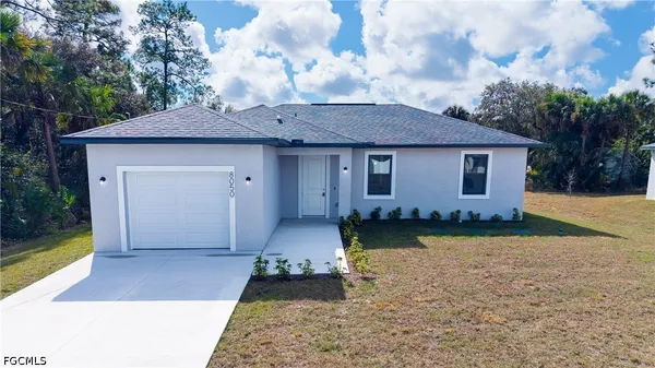 $274,900 | 8050 Sherwood Circle, LaBelle, FL 33935