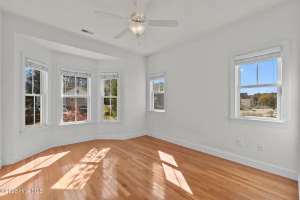 $559,900 | 601 Viccars Lane, Manteo, NC 27954
