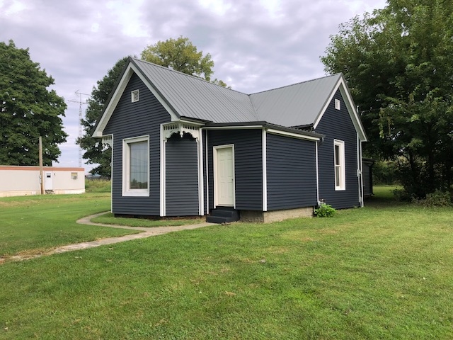 1608 Cosby Road Washington, IN 47501 - Photo 1 of 14 Gallery Image 1