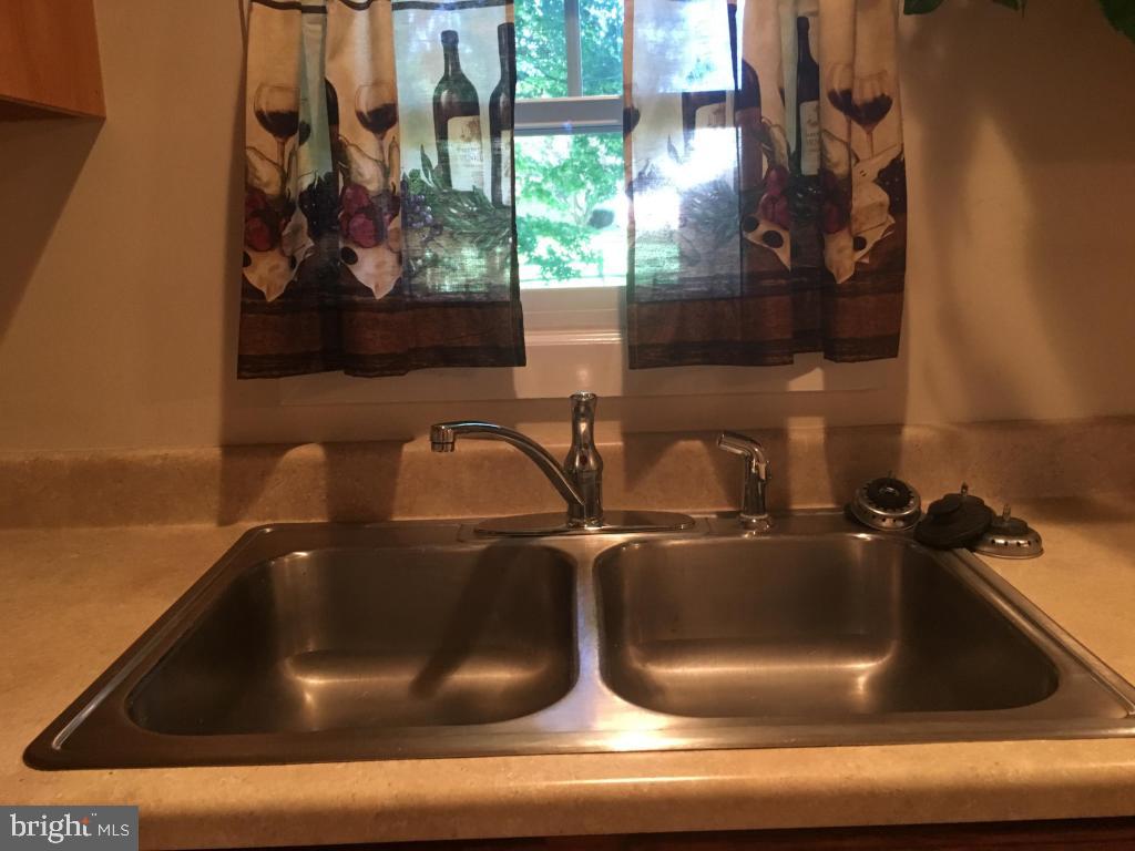 1929 Blue Ridge Drive Lancaster, PA 17603 - Photo 13 of 25 Gallery Image 13