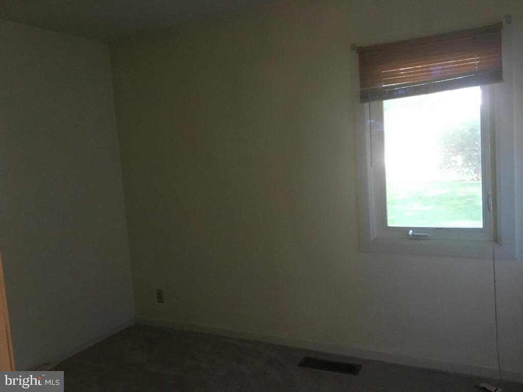 1929 Blue Ridge Drive Lancaster, PA 17603 - Photo 17 of 25 Gallery Image 17