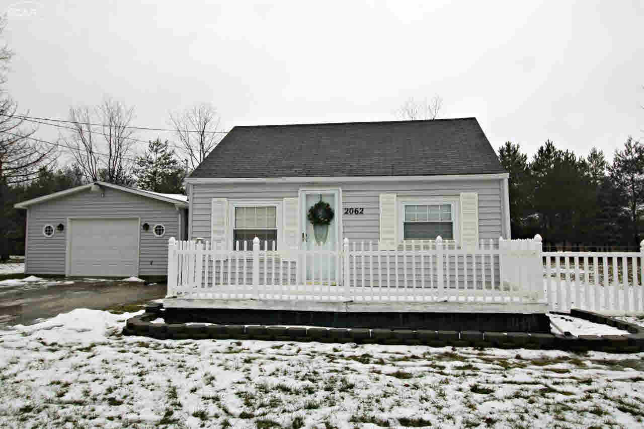 2062 Roland Avenue Flint, MI 48532 - Photo 1 of 19 21259559.JPG