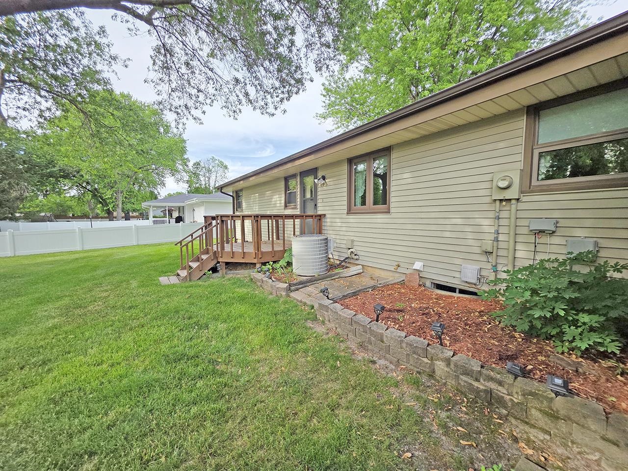 751 North Wright Road Janesville, WI 53546 - Photo 37 of 43