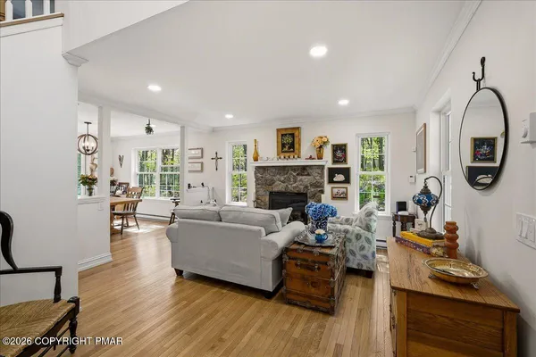 $389,000 | 148 Mallard Lane, Bushkill, PA 18324