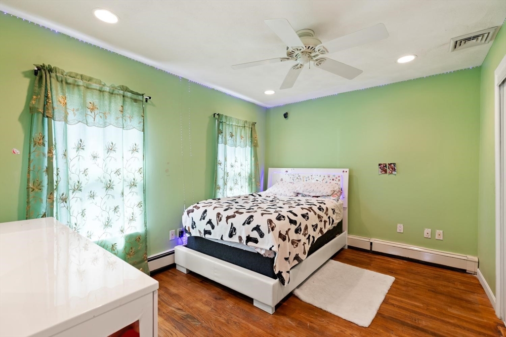 11 Jackson Street Saugus, MA 01906 - Photo 20 of 29