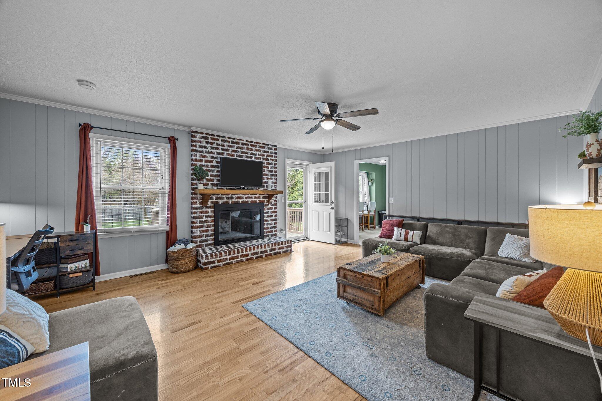 1208 Briarcliff Road Burlington, NC 27215 - Photo 3 of 41 Den
